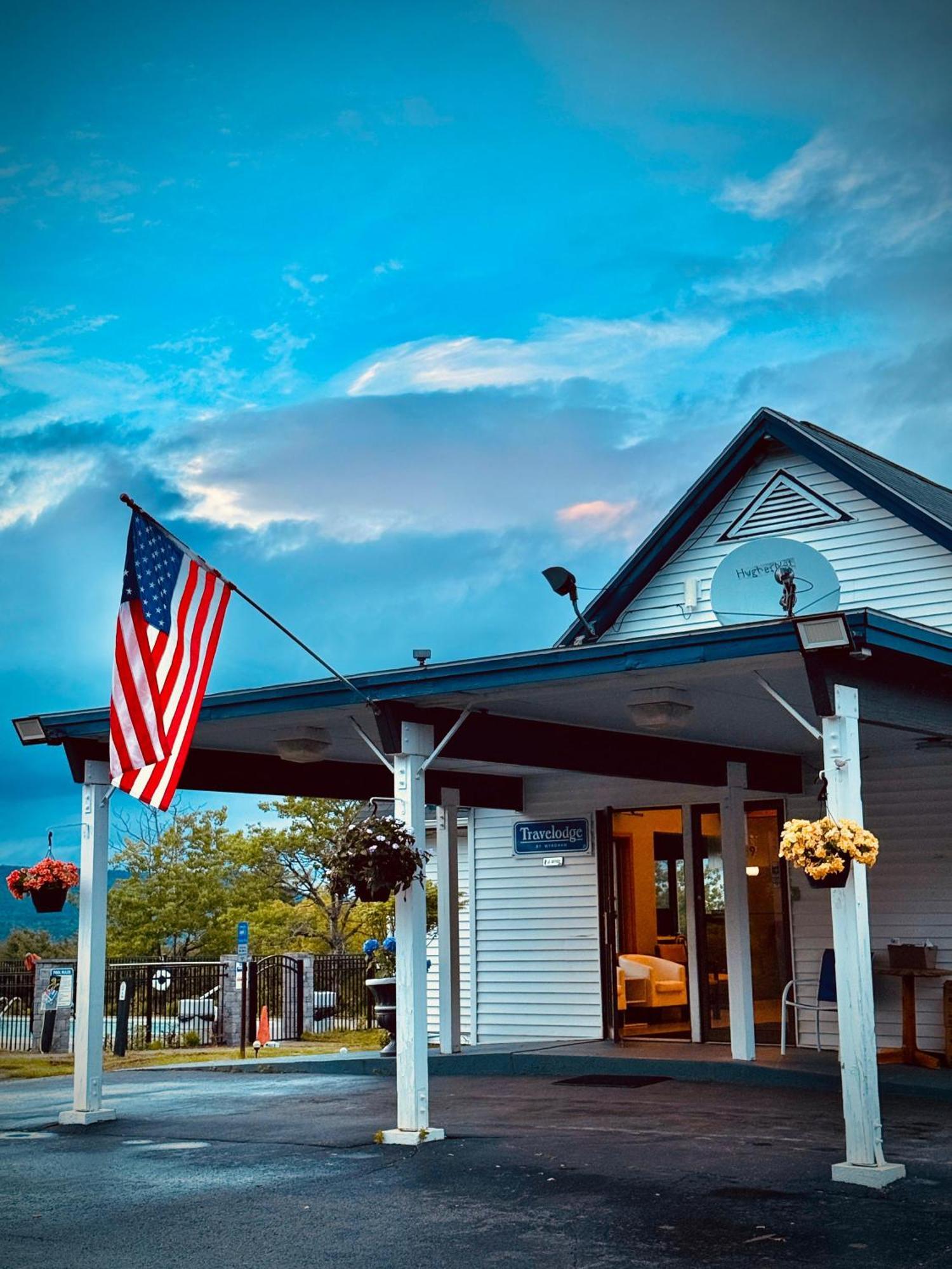 Travelodge By Wyndham Lake George Ny Kültér fotó